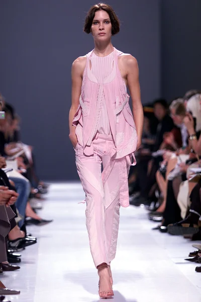 Look 29